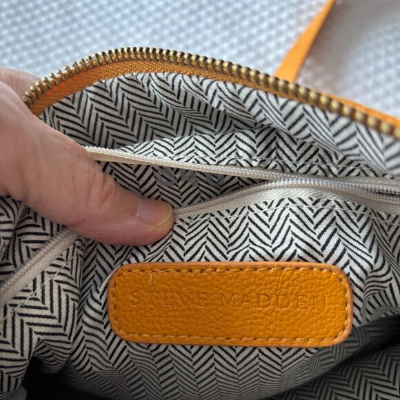 Steve Madden Mustard Colour - Please read Description - Picture 8 of 10